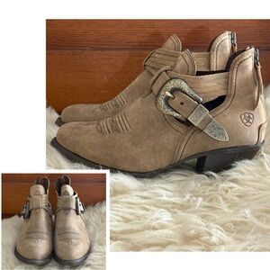 Ariat ‘Dulce’ Tan Leather Western Ankle Boots